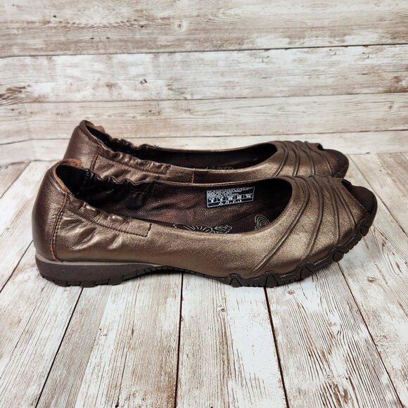 SKECHERS Originals Bikers Women's 9 Bronze Brown Leather Slip-On Peep Toe Flats - Picture 2 of 9